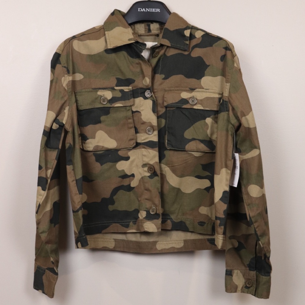 NWT Bluenotes camo‎ cropped utility jacket medium green military style pockets
